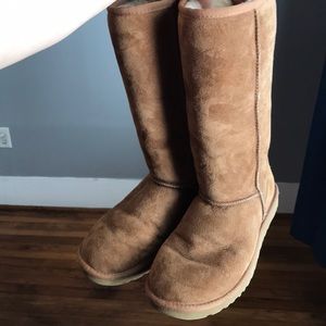 Classic Tall Fuzzy UGG Boots ✨WORN ONCE LIKE NEW✨